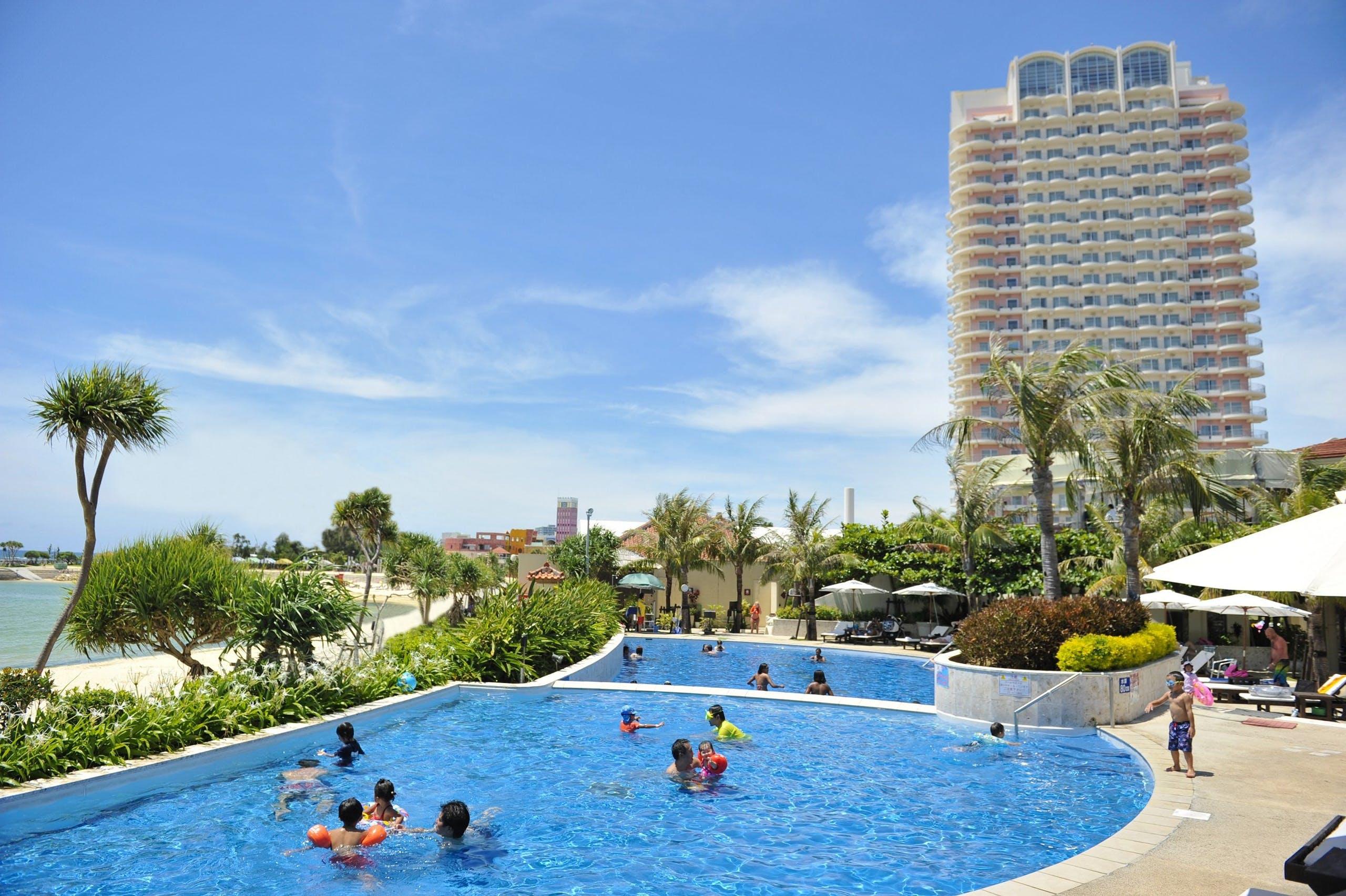 The Beach Tower Okinawa Chatan Exterior foto